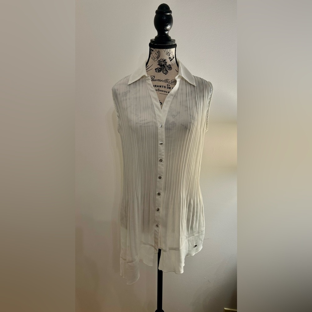 Point Zero Cream Sleeveless Pleated Button Down Shirt